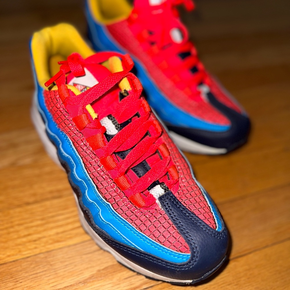 Colorful Nike Air Max. 5.5 boys or 6.5 women’s.